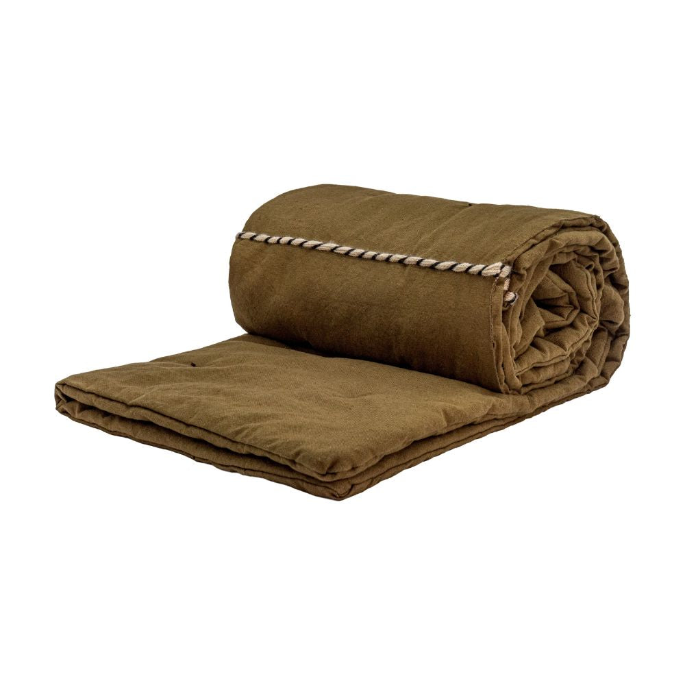 Boutis finition passe poil 90x200 cm
HABY Bronze
Bed and Philosophy